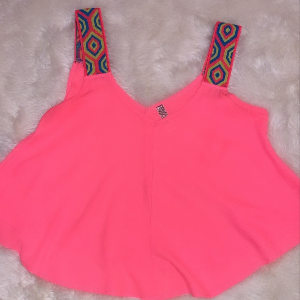 Pink sleevless blouse - Picture 3 of 4